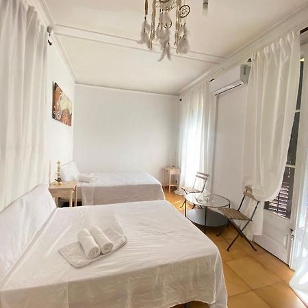 Piso Y Patio Apartment Барселона Екстериор снимка