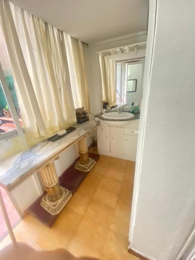 Piso Y Patio Apartment Барселона Екстериор снимка