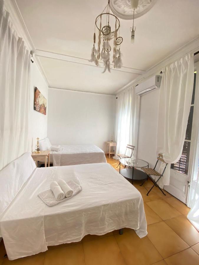 Piso Y Patio Apartment Барселона Екстериор снимка